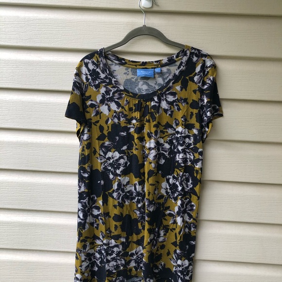 Simply Vera Vera Wang Tops - Large Simply Vera Multi Color Top